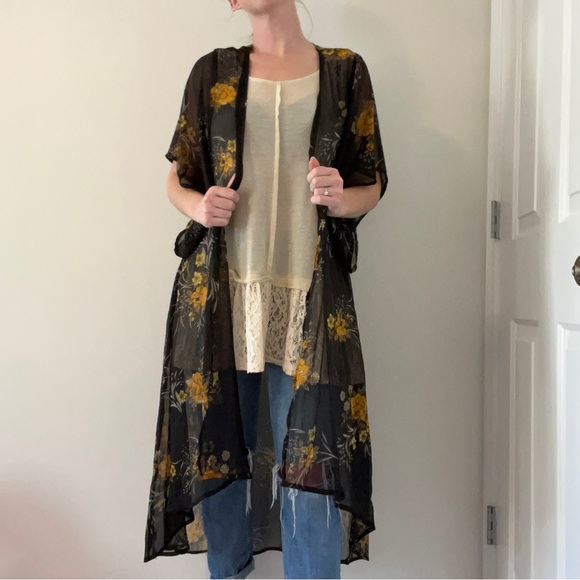 Band of gypsies black flowered boho duster - Picture 3 of 12